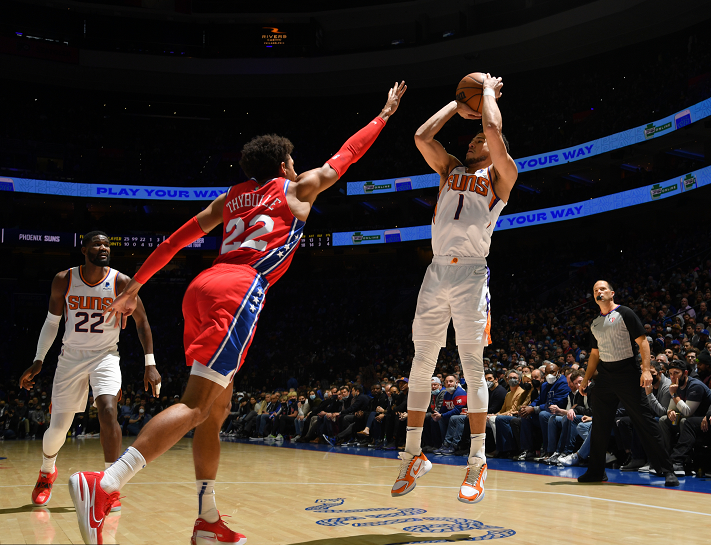 国王鏖战山西队，保罗统治全场