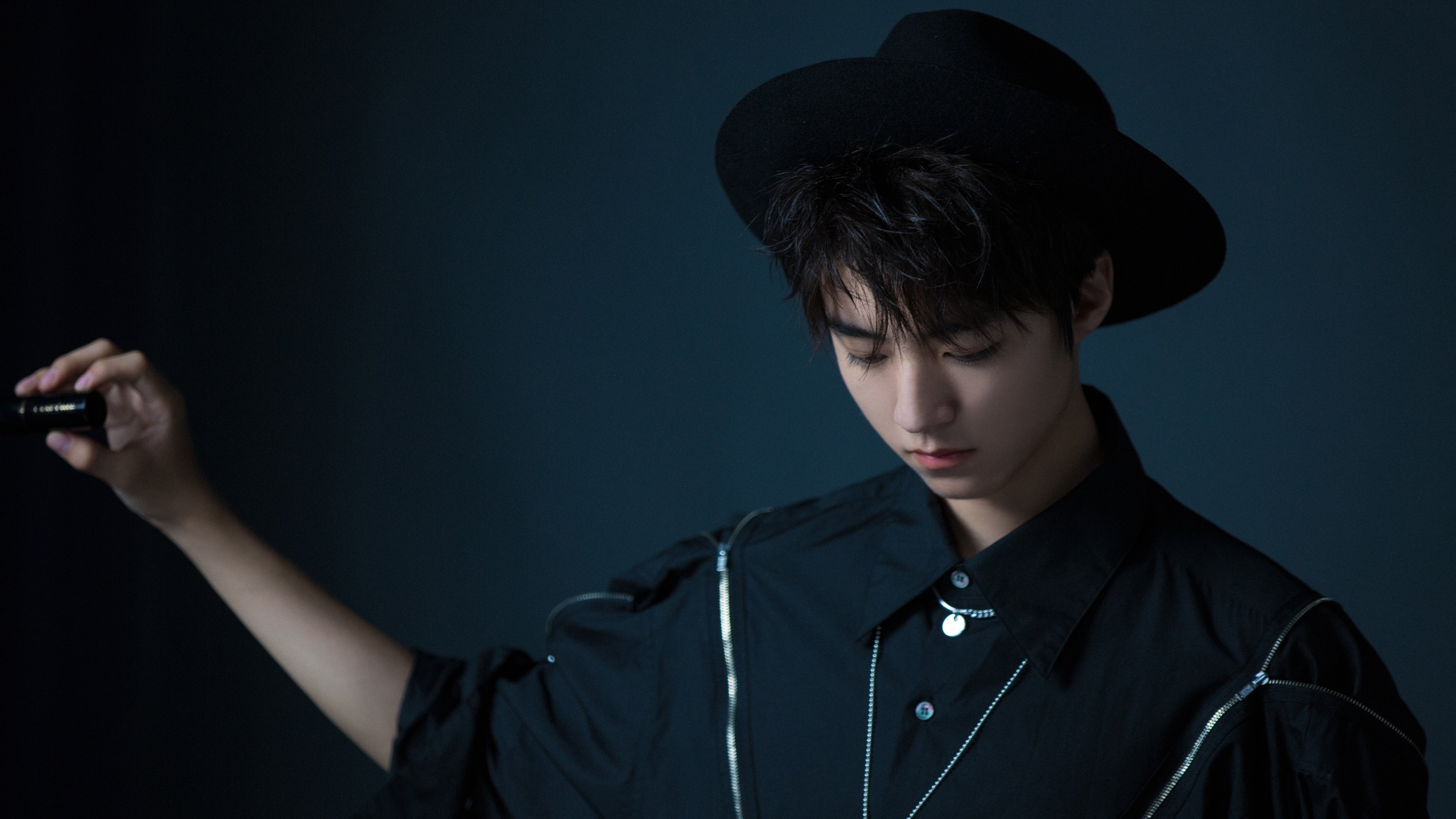 他用一场篮球式胜利,改写了英超冠军的剧本