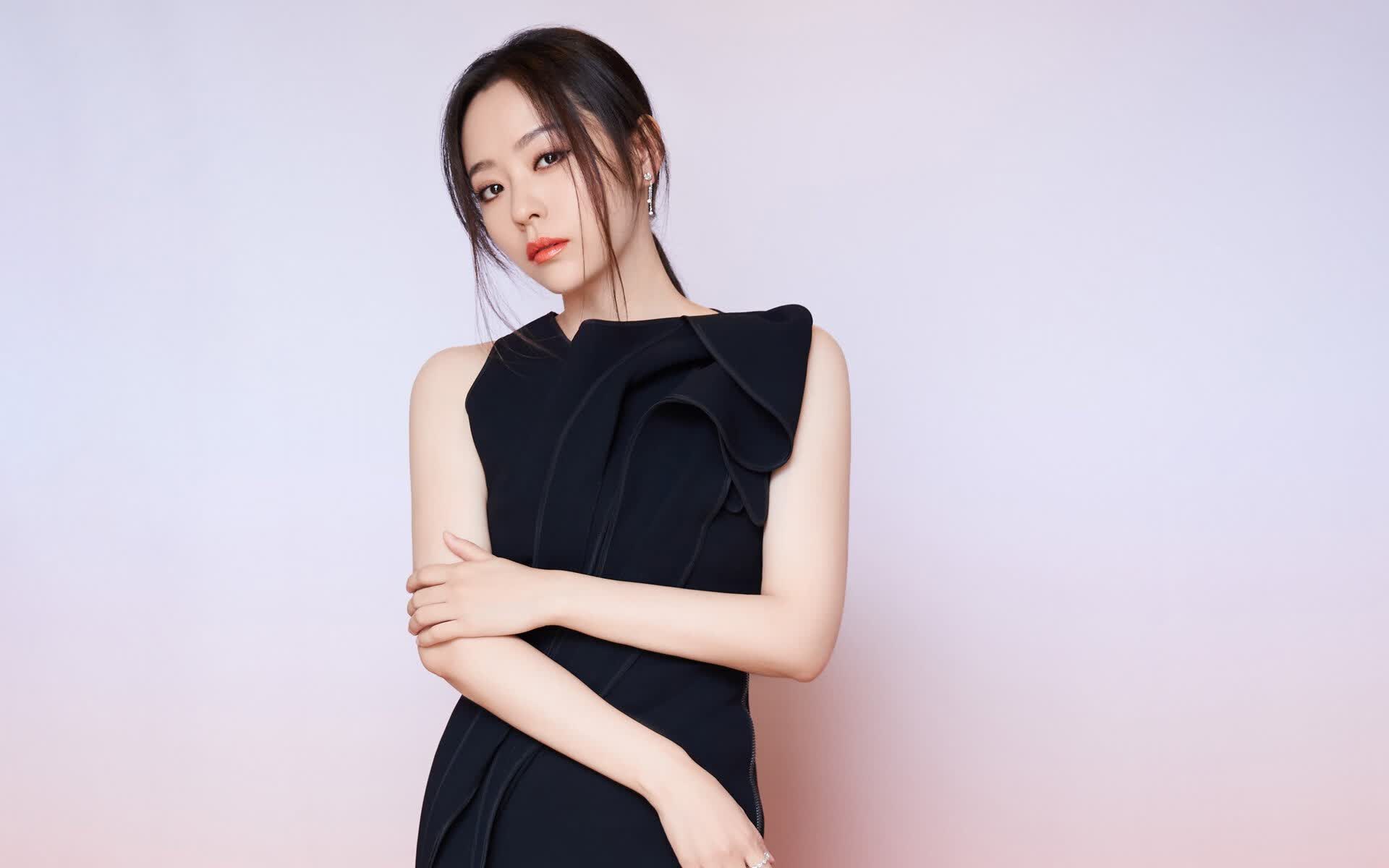 这是一篇为您定制的文章,标题经过精心构思,内容紧扣唯一性与精彩对决的核心